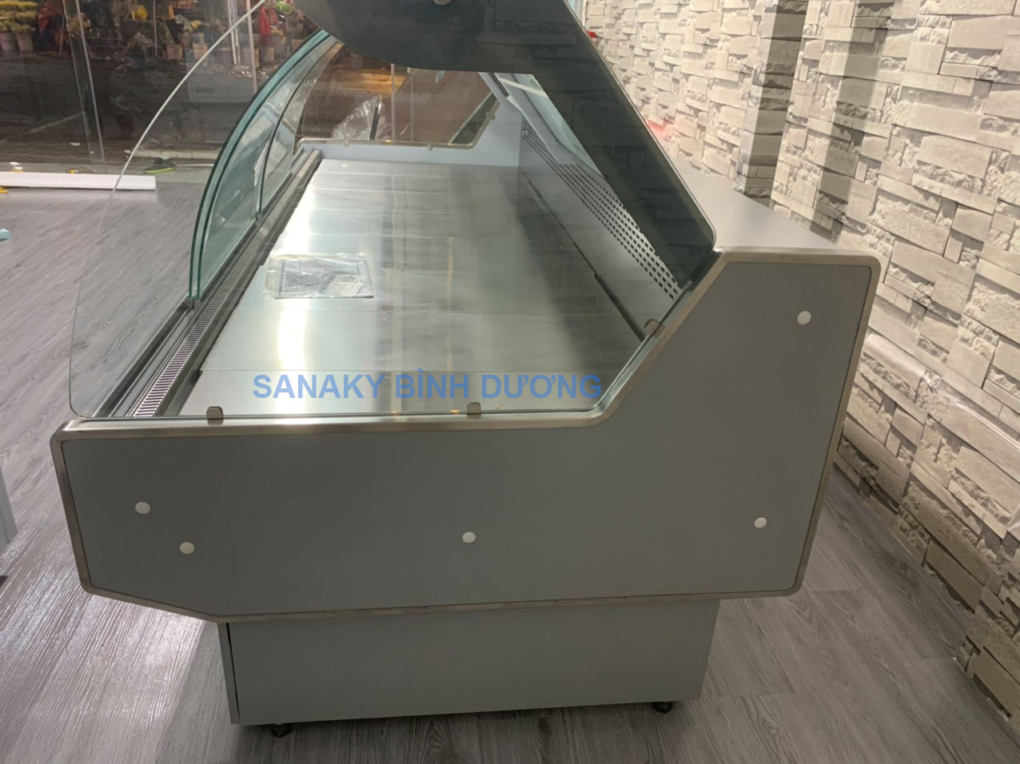 tủ trưng bày thịt VH-2500T chính hãng
